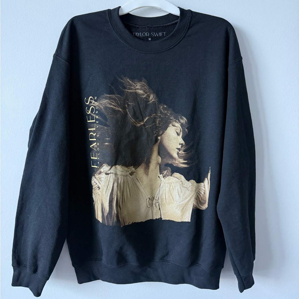 Taylor Swift Genuine Oversized Black Fearless TV Crewneck Sweatshirt Medium